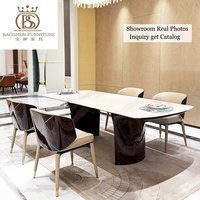 Ensemble de table à manger en cuir véritable italien de luxe BS avec plateau en marbre et pieds en acier inoxydable doré, 6, 8 ou 10 places pour villa