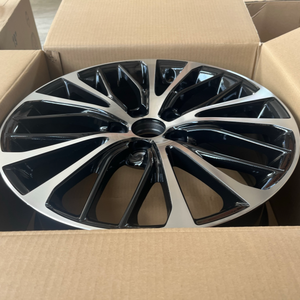 Rines de Aleación de Aluminio de 18 Pulgadas con Acabado Negro Mecanizado de Alta Calidad, Aptos para Automóviles de Pasajeros Toyota Sianna - Product Image 3