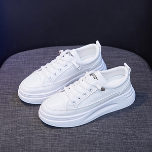 Zapatillas blancas de nuevo estilo - calzado deportivo informal para exteriores, cómodo, con suela suave, versátil para todas las ocasiones - Product Image 1