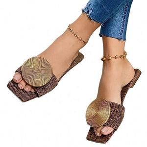 Tendance 2025 Boucle Ronde Plates Décontractées Chaussons de Plage Grandes Tailles pour Femmes Pointure 43 - Product Image 3