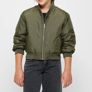 Blouson aviateur pour enfants prêt pour l'aventure, avec tissu imperméable et design multi-poches, idéal pour les sports, les voyages et les activités de plein air - Product Image 4