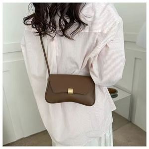 2026 Fashion Handmade Crochet Raffia Tote <b>Bag</b> Vintage Hollow Out Summer Beach <b>Bag</b> Women <b>Straw</b> Shoulder <b>Bag</b> with Leather Handle - Product Image 6