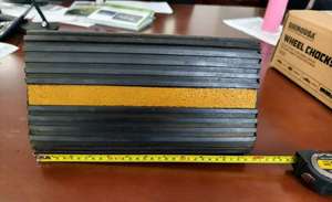 Usine En Gros Durable Jaune Noir <span class=keywords><strong>Bloc</strong></span> De Transport <span class=keywords><strong>Remorque</strong></span> En Caoutchouc Avion Camion Titulaire <span class=keywords><strong>Moto</strong></span> Cale De <span class=keywords><strong>Roue</strong></span> Avertissement Cale - Product Image 3