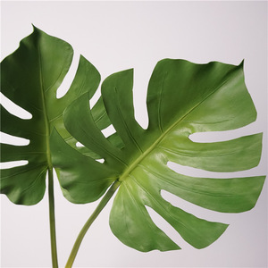Pianta artificiale di Monstera con foglia finta tartaruga <span class=keywords><strong>e</strong></span> Pawl finto albero <span class=keywords><strong>e</strong></span> palma <span class=keywords><strong>per</strong></span> arredamento interno - Product Image 1
