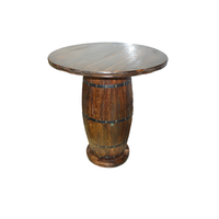 Ensemble de table élégant et classique en forme de tonneau de chêne fait à la main, écologique et durable, pour bars et établissements vinicoles
