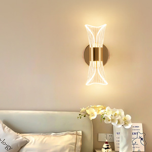 Lampada da Parete LED Moderna Minimalista di Lusso con Paralume in Acrilico per Camera da Letto, Soggiorno, Scale e Corridoio - Product Image 4