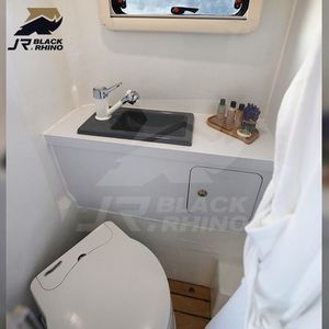 Caravana Ligera Impermeable para Camioneta Black Rhino con Ducha para Acampar al Aire Libre - Product Image 4