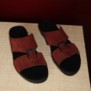 Sandales arabes personnalisées pour hommes, cuir véritable de luxe, boucle en métal personnalisée, fabrication artisanale, confortables, pour la plage et les activités de plein air - Product Image 2