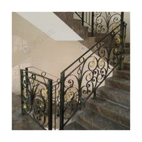 Rampe de fenêtre en fer forgé de style antique, rampe d'escalier extérieure en fer forgé de haute qualité, pièces de rampe en fer forgé ornemental