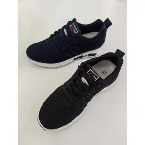 Schoenen Mannen Hardlopen Voetbal Promotie Gebruikt Oem/Odm Futsal Merk Sneaker Kids Sport Sneakers Eco-Vriendelijke Bulk Sportschoenen