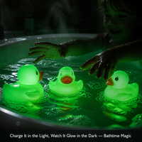 Jouets Canard en Caoutchouc Lumineux dans le Noir, Canard en Plastique PVC Nemo Luminescent, Jouet de Bain Canard Fluorescent à Couleur Changeante, Cadeaux de Fête