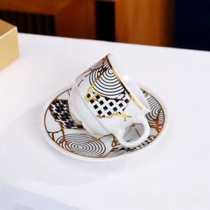 Nuevo Juego de Tazas de Café de Cerámica Europea, Tazas de Café Doradas de Alta Gama para Oriente Medio, 6 Tazas y 6 Platos para el Té de la Tarde - Product Image 5