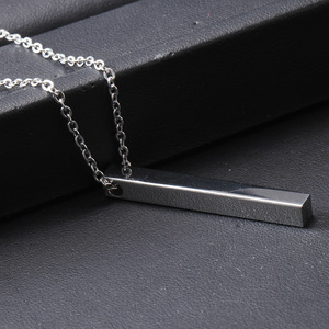 Regalo <span class=keywords><strong>de</strong></span> San Valentín barato su rey su Reina collar inspirador 316L Acero inoxidable personalizado grabado nombre pareja collares - Product Image 3