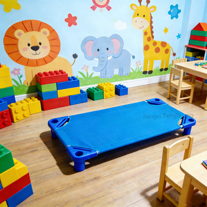 Cama <span class=keywords><strong>de</strong></span> siesta Montessori <span class=keywords><strong>de</strong></span> malla para guardería y aula - <span class=keywords><strong>Muebles</strong></span> para el descanso y aprendizaje <span class=keywords><strong>de</strong></span> bebés y preescolares - Mobiliario para el cuidado infantil - Product Image 4
