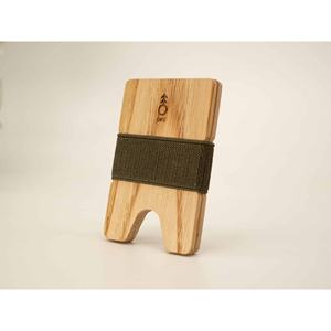 Porta carte Oku Wood da 35 mm dal design minimalista per carte di credito - Product Image 1