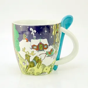 圣诞冬季驯鹿设计定制标志陶瓷咖啡陶瓷杯，带勺子手柄