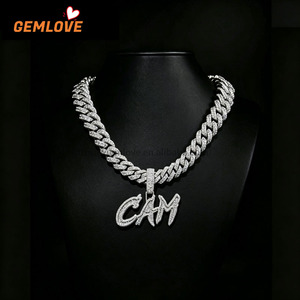 Pendentif Hip Hop personnalisé en or massif 18 carats avec lettre et diamant de laboratoire CAM, ajouré, pour ensemble de bijoux chaîne tennis - Product Image 1