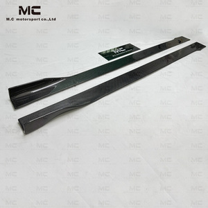 Extension de jupe latérale universelle en fibre de carbone de longueur personnalisée, jupe latérale de <span class=keywords><strong>voiture</strong></span> pour toutes les voitures, pour BMW F82 F80 pour Audi - Product Image 2