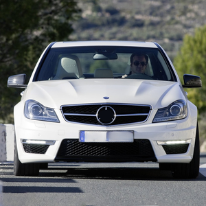 Kit carrosserie complet de haute qualité, pièces de voiture, modification, lifting, mise à niveau C63 pour <span class=keywords><strong>Mercedes</strong></span>-Benz Classe C W204 C200 C260 <span class=keywords><strong>C300</strong></span> - Product Image 2