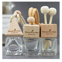 Flacon de parfum en verre transparent fantaisie de 10 ml, vide, plat, diffuseur de voiture suspendu avec bouchon en bois à vis pour huile parfumée
