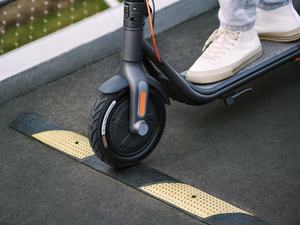 Scooters eléctricos eléctricos originales Segway Ninebot F40 <span class=keywords><strong>E</strong></span>, patinetes plegables para adultos, movilidad eléctrica de pie - Product Image 2