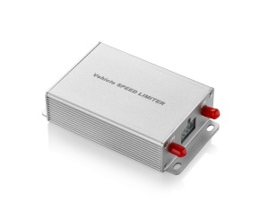 <span class=keywords><strong>Limiteur</strong></span> <span class=keywords><strong>de</strong></span> <span class=keywords><strong>vitesse</strong></span> du véhicule 4G GPS Système <span class=keywords><strong>de</strong></span> navigation et <span class=keywords><strong>de</strong></span> suivi Surveillance du carburant Gestion <span class=keywords><strong>de</strong></span> la flotte Positionnement en temps réel - Product Image 4
