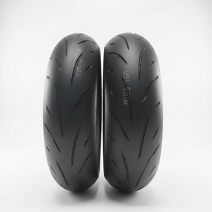 <span class=keywords><strong>Pneu</strong></span> de <span class=keywords><strong>moto</strong></span> Radical 110/70R17 120/70ZR17 150/60ZR17 180/55ZR17, <span class=keywords><strong>achat</strong></span> direct du fabricant, adapté à une utilisation sur route - Product Image 1