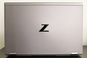 Estación de Trabajo Móvil HPE ZBook Fury 17 G8, I9-11950H, 32GB, A4000-8G, 1TB SSD, 300nit (1920x1080), 17.3 pulgadas - Product Image 2