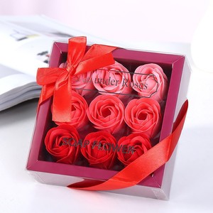 <span class=keywords><strong>Cadeau</strong></span> <span class=keywords><strong>de</strong></span> la <span class=keywords><strong>Saint</strong></span>-<span class=keywords><strong>Valentin</strong></span>, rose dégradée bon marché, 9 pièces, rose, bleu, violet, savon en forme <span class=keywords><strong>de</strong></span> fleur, boîte <span class=keywords><strong>cadeau</strong></span>, <span class=keywords><strong>cadeau</strong></span> <span class=keywords><strong>de</strong></span> la <span class=keywords><strong>Saint</strong></span>-<span class=keywords><strong>Valentin</strong></span>, <span class=keywords><strong>cadeau</strong></span> d'anniversaire - Product Image 6