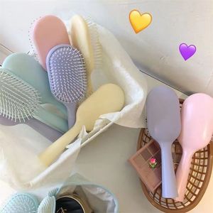 Brosse à cheveux ovale à coussin d'air en nylon, peigne de massage pour femmes et étudiants, couleur macaron, usage domestique, antistatique, brosse volumisante - Product Image 4
