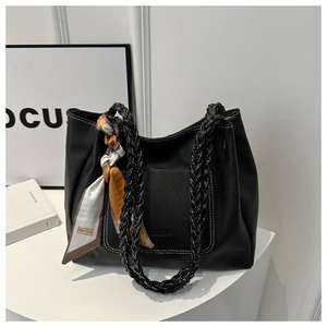 Nouveau Sac Fourre-tout Décontracté en Polyester et PU pour Femme, Grande Capacité, Couleur Unie, Style Rétro Tendance 2026 - Product Image 3