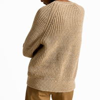 Cardigan en tricot épais pour femme, 100 % coton, style pêcheur, avec boutons et poches plaquées, idéal pour l'hiver, confortable et classique, vente en gros sur mesure