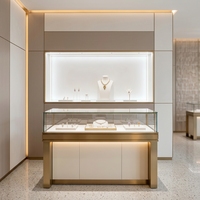 Comptoir de magasin de bijoux de luxe moderne, design en verre et bois, table de présentation de bijoux, vitrine à montres et bijoux