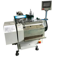 Machine à enfiler automatique pour vêtements en corde élastique Étiquette volante Étiquette à oeillet nouée pour enfiler