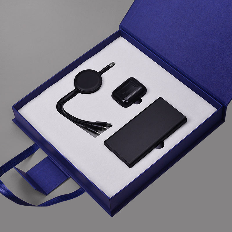 พาวเวอร์แบงค์ + สาย USB + บลูทูธสีดำ