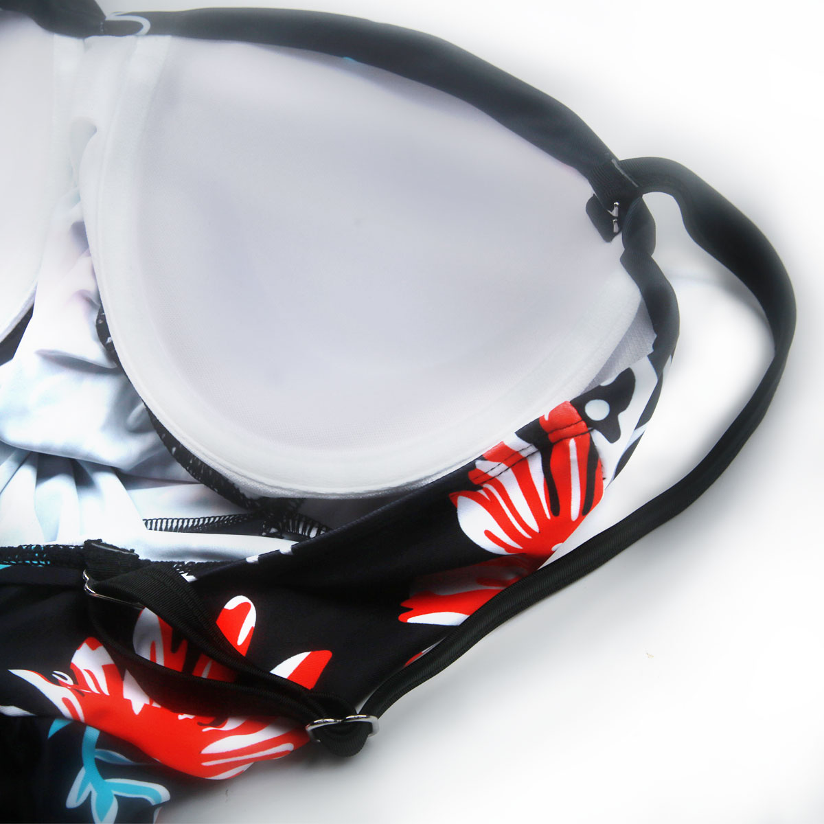 Elegant charming printed swimsuit. hot sale fashion two piece swimsuit