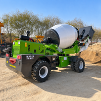 Camion malaxeur à béton autochargeur à petites roues de 2 m³ pour la construction, malaxeur à ciment tout-terrain