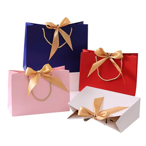 In ấn tùy chỉnh in logo túi giấy với xử lý Ribbon Bow món quà cưới paperbag bao bì Boutique Túi - Product Image 1