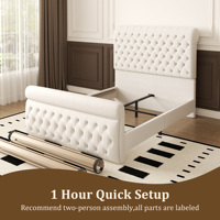 Lit capitonné à dossier haut avec panneau boutonné et pied sculpté pour un style élégant de chambre principale - Vente en gros