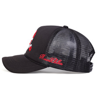 Gorra Trucker con Bordado de Labios Rojos, Gorra de Béisbol con Malla Transpirable, Gorra de Sol Ajustable de Moda Urbana para Hombres y Mujeres