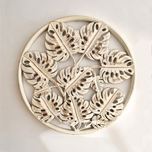 Décoration murale artisanale en bois rustique pour la maison, grand accent rond avec motif paysager, couleur blanche, lavable - Product Image 5