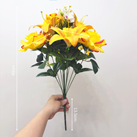 Ramo Mixto de Lirios y Rosas de Seda, Regalo Romántico, Diseño Floral, Arreglo en Jarrón, Centro de Mesa para Bodas, Decoración de Interiores para el Hogar