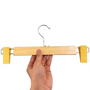 ไม้แขวนกางเกงทำจากไม้ราคาถูกทนทานพร้อมคลิปทำจากเวียดนาม - Product Image 1