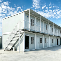 Complexe d'hébergement préfabriqué moderne pour travailleurs : dortoirs et pods de logement à double étage
