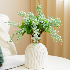 Vente en gros Facai <span class=keywords><strong>simulation</strong></span> de fruit plante verte en pot branche de baies artificielles décoration de fruits rouges - Product Image 4