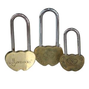 <span class=keywords><strong>Cadenas</strong></span> de mariage à double cœur en laiton massif 40mm 50mm <span class=keywords><strong>sans</strong></span> clé Cadeau de Saint-Valentin - Product Image 1