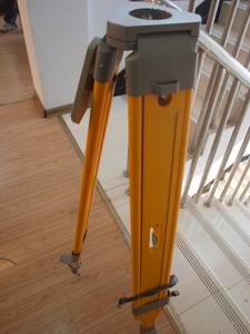 Treppiede di rilevamento professionale per treppiede in <span class=keywords><strong>legno</strong></span> con stazione totale pesante - Product Image 5
