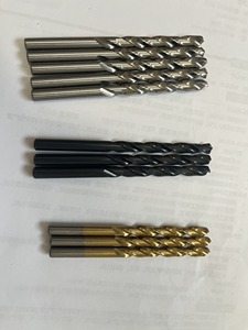 2025 Jeu de forets hélicoïdaux en titane 2mm, pointe en acier rapide à 135 °, tailles de 1.5mm à 10mm, idéal pour le forage du bois - Product Image 5
