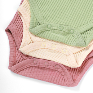 Romper Bayi Perempuan Warna Solid Berkualitas Tinggi dari Katun Organik, Lengan Panjang, Berbahan Rib Elastis dengan Ruffle, Baju Terusan Bayi Baru Lahir - Product Image 2