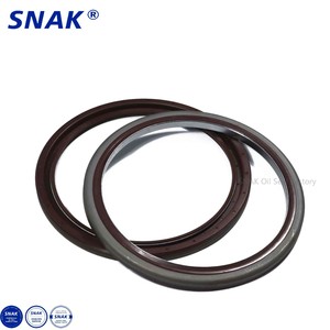Serrak fabbrica sigilli Sinotruk uomo 13 paraolio ruota posteriore esente da manutenzione 201V01510-0283 Howo parte camion paraolio posteriore albero motore guarnizioni olio - Product Image 2